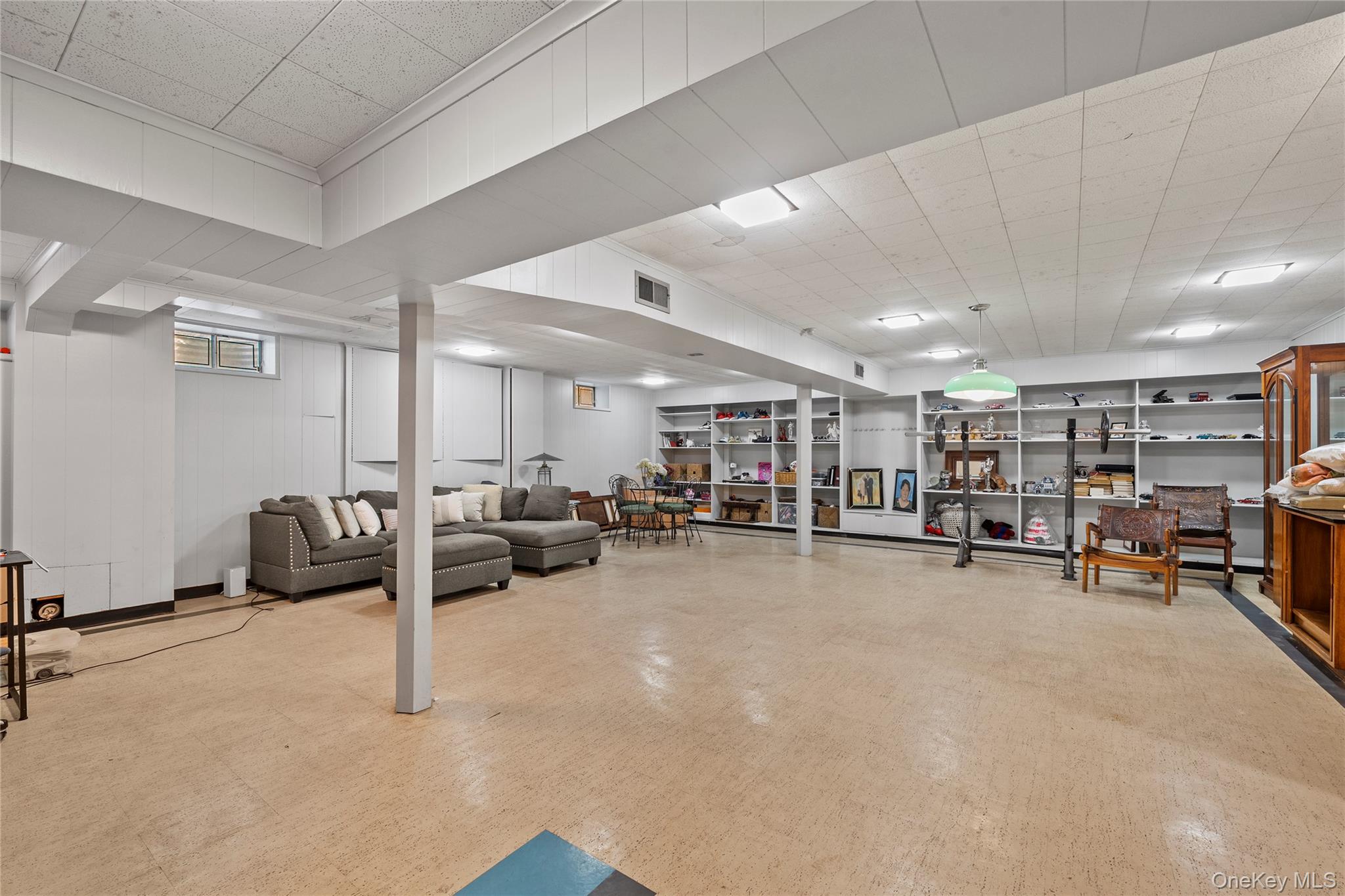 55 Rolling Hill Lane Old Westbury, NY 11568 - Photo 34 of 48