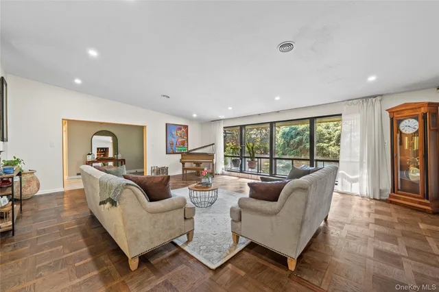 $2,799,000 | 55 Rolling Hill Lane, Old Westbury, NY 11568