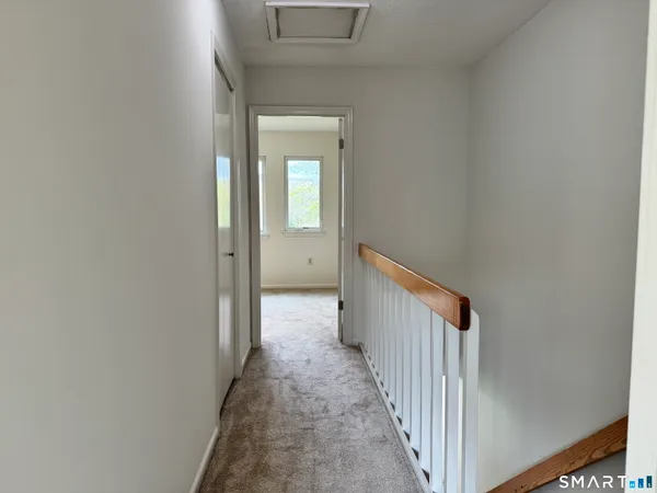 $2,600 | 11 Hilltop Drive, Unit 11, Simsbury, CT 06089