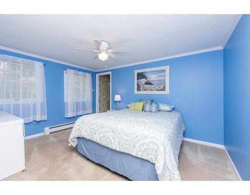 25 Naushon Road Mashpee, MA 02649 - Photo 14 of 25