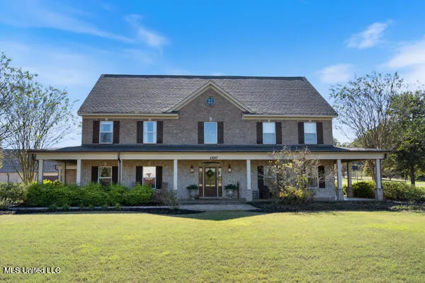 $925,000 | 2597 Oak Manor Drive, Hernando, MS 38632