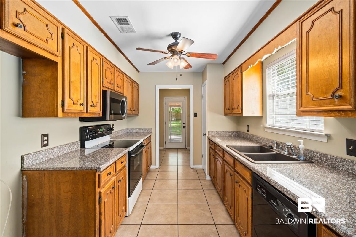 6420 Autumn Ridge Drive Mobile, AL 36695 - Photo 9 of 22