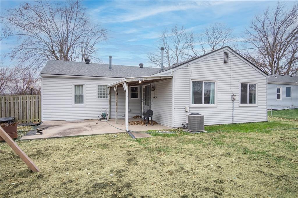 17304 East Bundschu Road Independence, MO 64056 - Photo 5 of 27