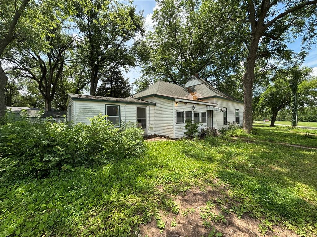 114 Schofield Street Waverly, KS 66871 - Photo 5 of 59