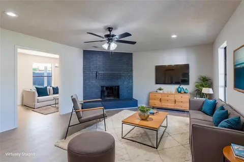 $318,900 | 220 Jeaneta Avenue, Benbrook, TX 76126