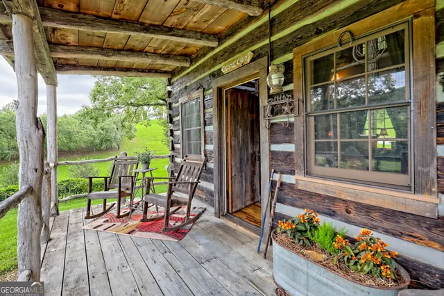 a sign that is on the side of a building