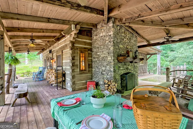 a view of an outdoor space and a yard