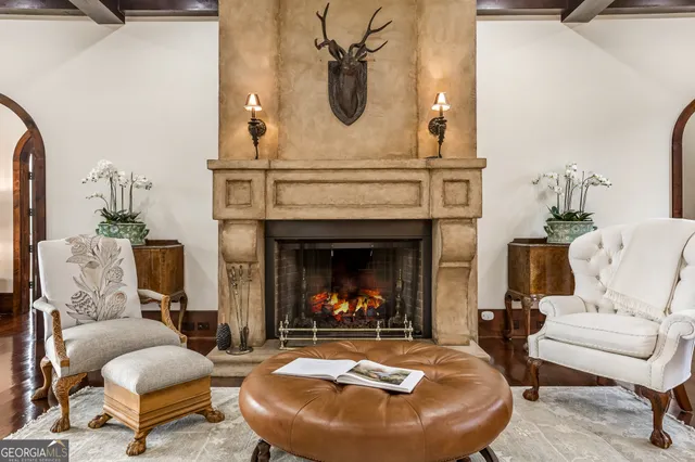 a bed room with a bed and a fireplace