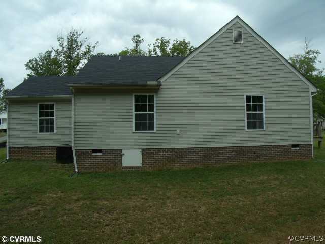 11563 Oakrise Road New Kent, VA 23124 - Photo 2 of 12 Exterior Back - Back of Home