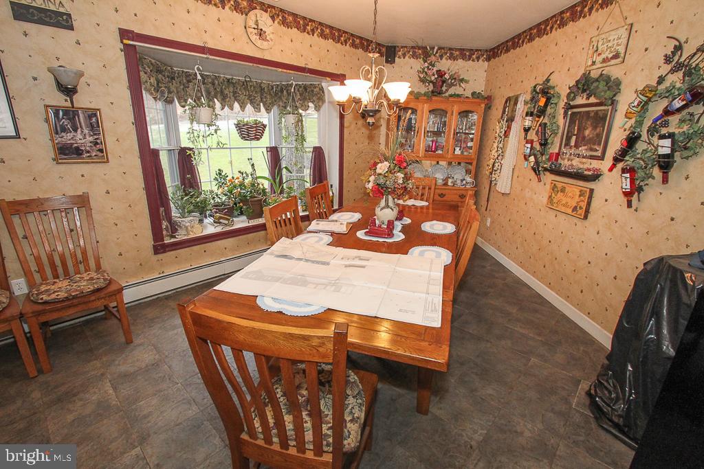 6 Furnace Run Road Boyertown, PA 19512 - Photo 11 of 54 Dining Room