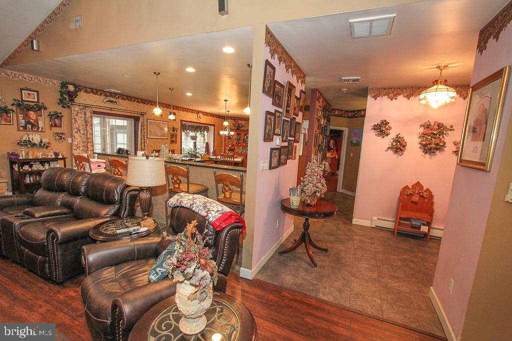 6 Furnace Run Road Boyertown, PA 19512 - Photo 13 of 54 Vestibule