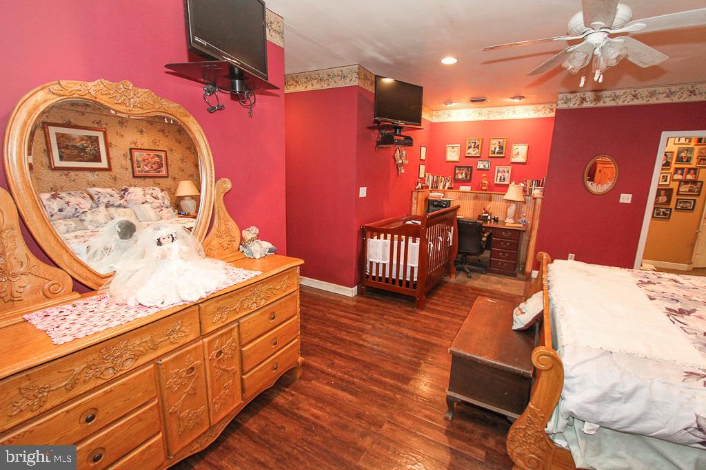 6 Furnace Run Road Boyertown, PA 19512 - Photo 25 of 54 Master bedroom