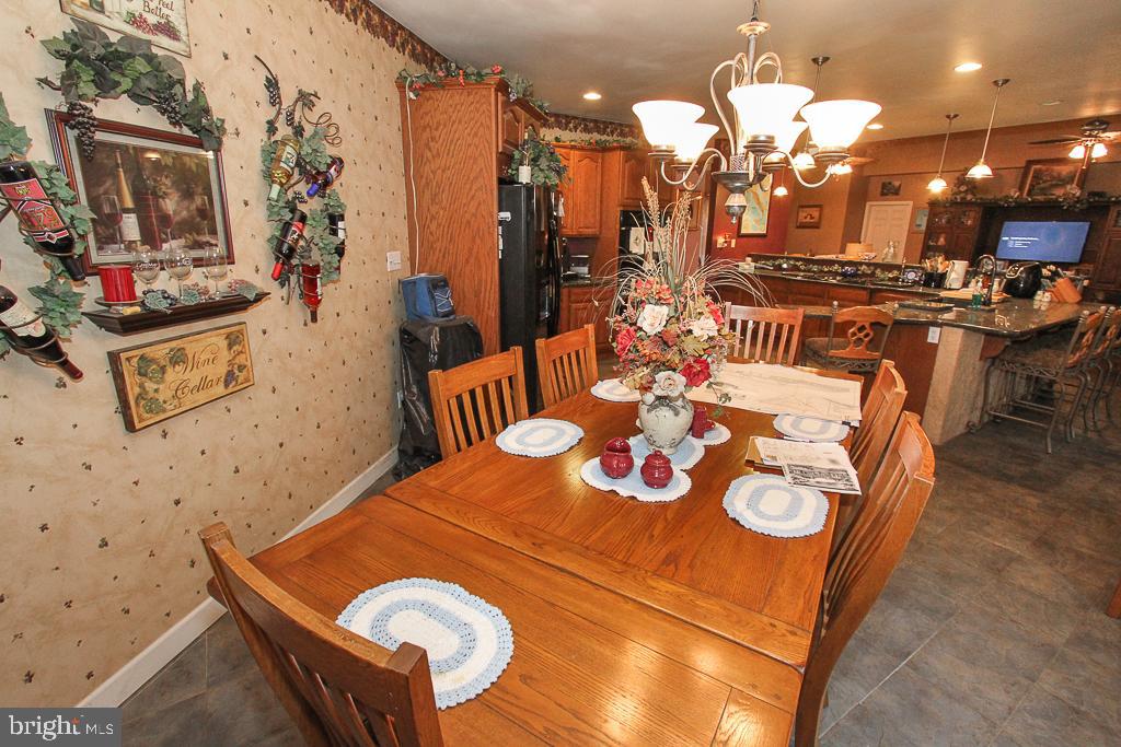 6 Furnace Run Road Boyertown, PA 19512 - Photo 10 of 54 Dining Room