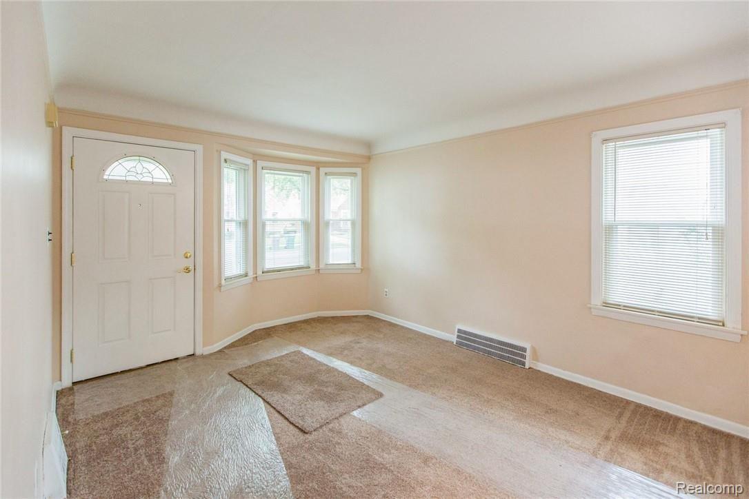 3547 Harding Street Dearborn, MI 48124 - Photo 2 of 14 MLS#218088691 3547 Harding Street Dearborn, MI 48124-3731