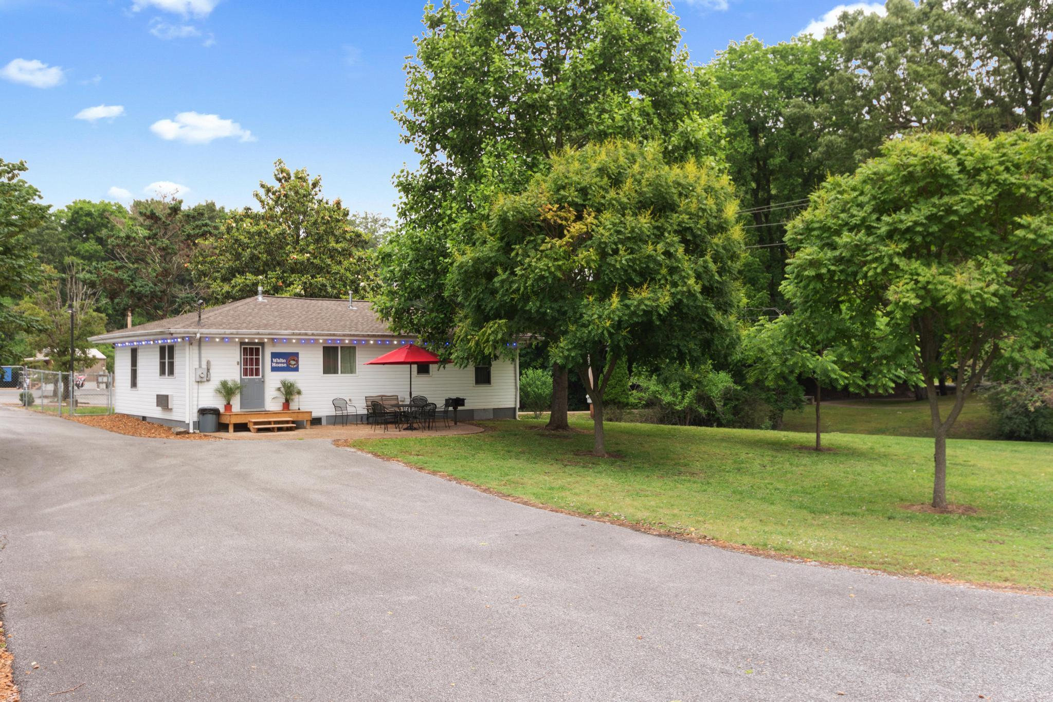 123 Payne Street Grand Rivers, KY 42045 - Photo 14 of 31 _DSC8980