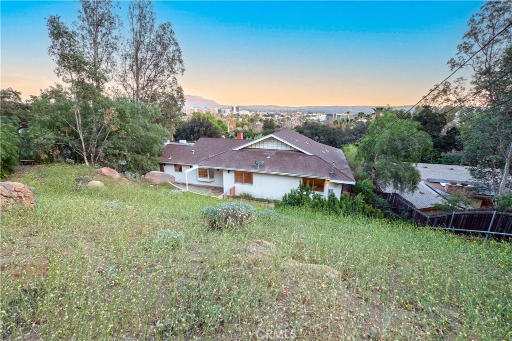 4227 Miramonte Place Riverside, CA 92501 - Photo 29 of 32