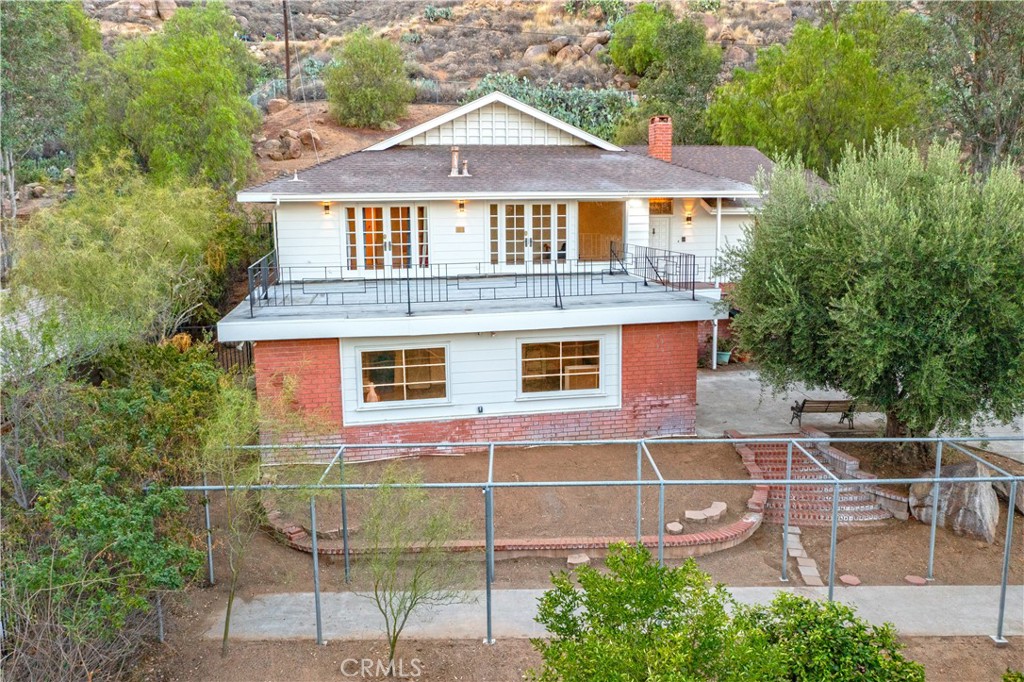 4227 Miramonte Place Riverside, CA 92501 - Photo 8 of 32