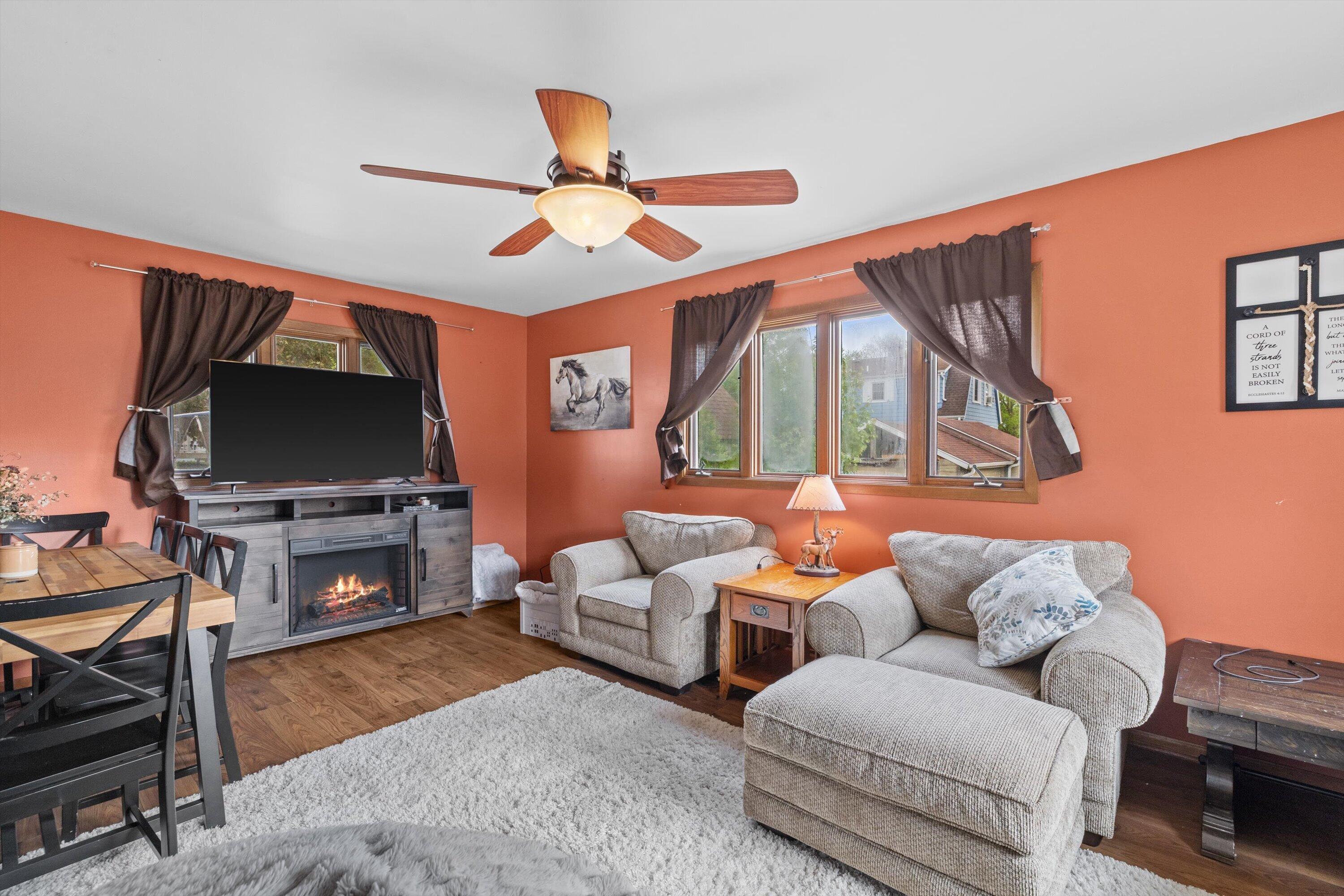613 Parish Street Delavan, WI 53115 - Photo 28 of 44 27-IMG_3471