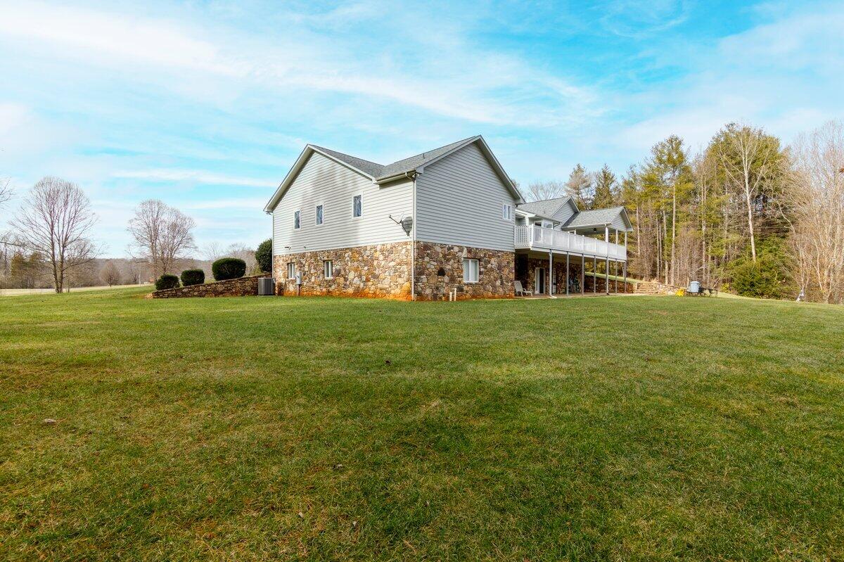 255 Claybrook Road Rocky Mount, VA 24151 - Photo 66 of 77 63 255 Claybrrok Rd-8715-HDR-Edit