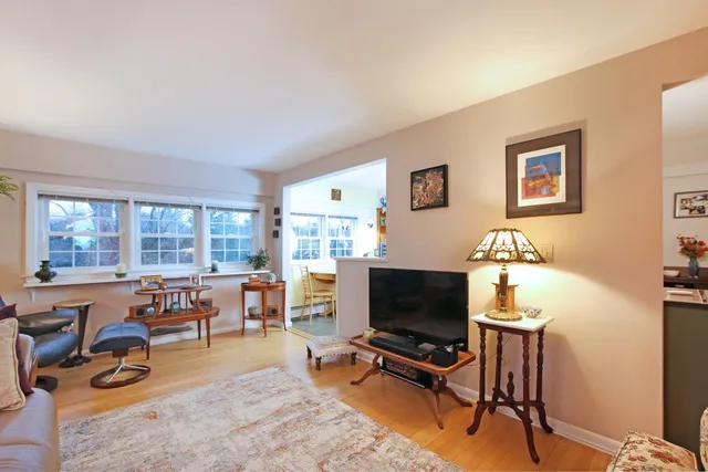 $395,000 | 12 Stillwater Circle, Salem, NH 03079