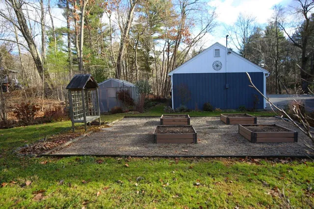 $395,000 | 12 Stillwater Circle, Salem, NH 03079