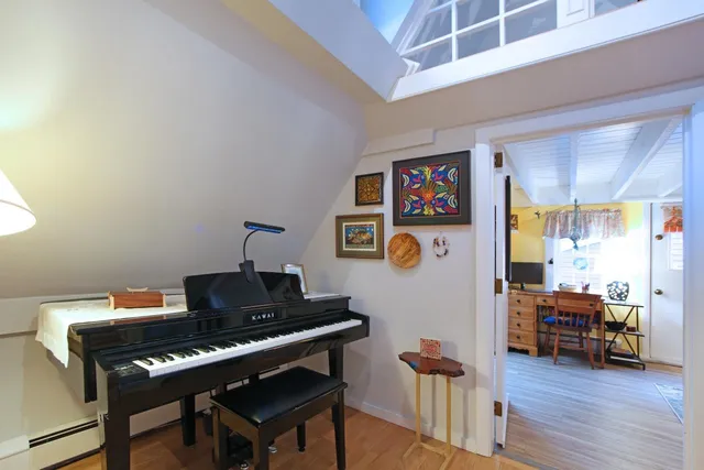 $395,000 | 12 Stillwater Circle, Salem, NH 03079