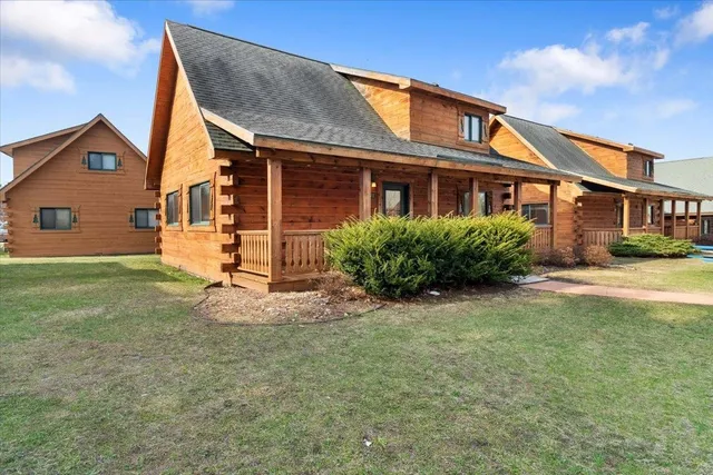 $2,349,500 | 902 Yogi Circle, Warrens, WI 54666