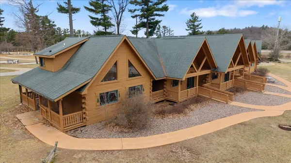 $1,975,500 | 902 Yogi Circle, Warrens, WI 54666