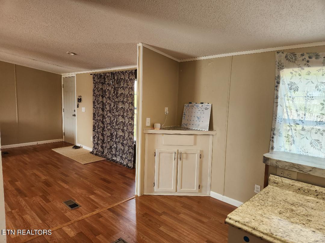 8129 Harmon Road Powell, TN 37849 - Photo 14 of 33 h13