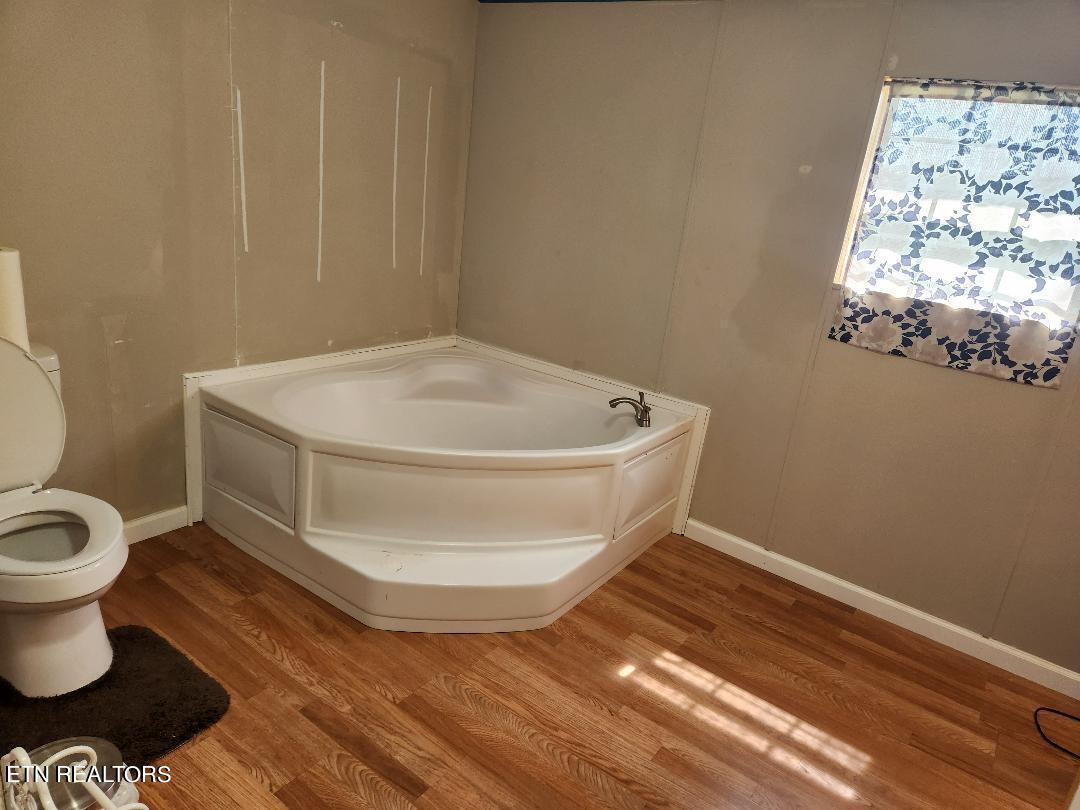 8129 Harmon Road Powell, TN 37849 - Photo 25 of 33 h16
