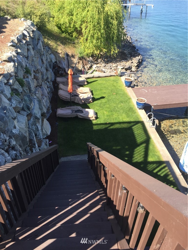 10670 South Lakeshore Road Chelan, WA 98816 - Photo 16 of 25 Gallery Image 16
