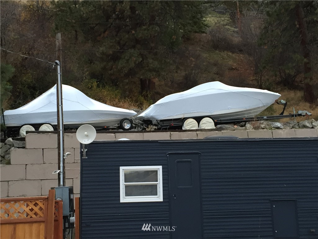 10670 South Lakeshore Road Chelan, WA 98816 - Photo 22 of 25 Gallery Image 22