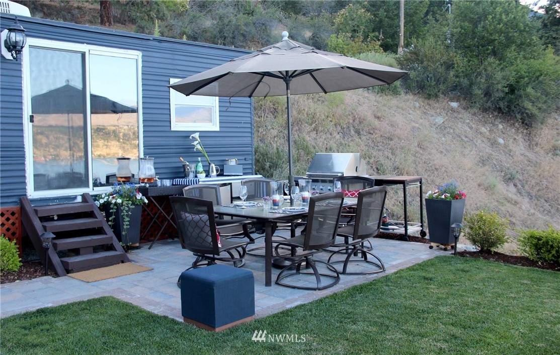 10670 South Lakeshore Road Chelan, WA 98816 - Photo 8 of 25 Gallery Image 8