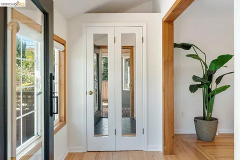 $1,398,000 | 7008 Thornhill Drive, Oakland, CA 94611