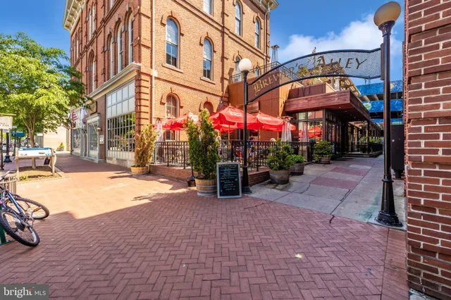 $437,000 | 8 West 7th Street, Frederick, MD 21701