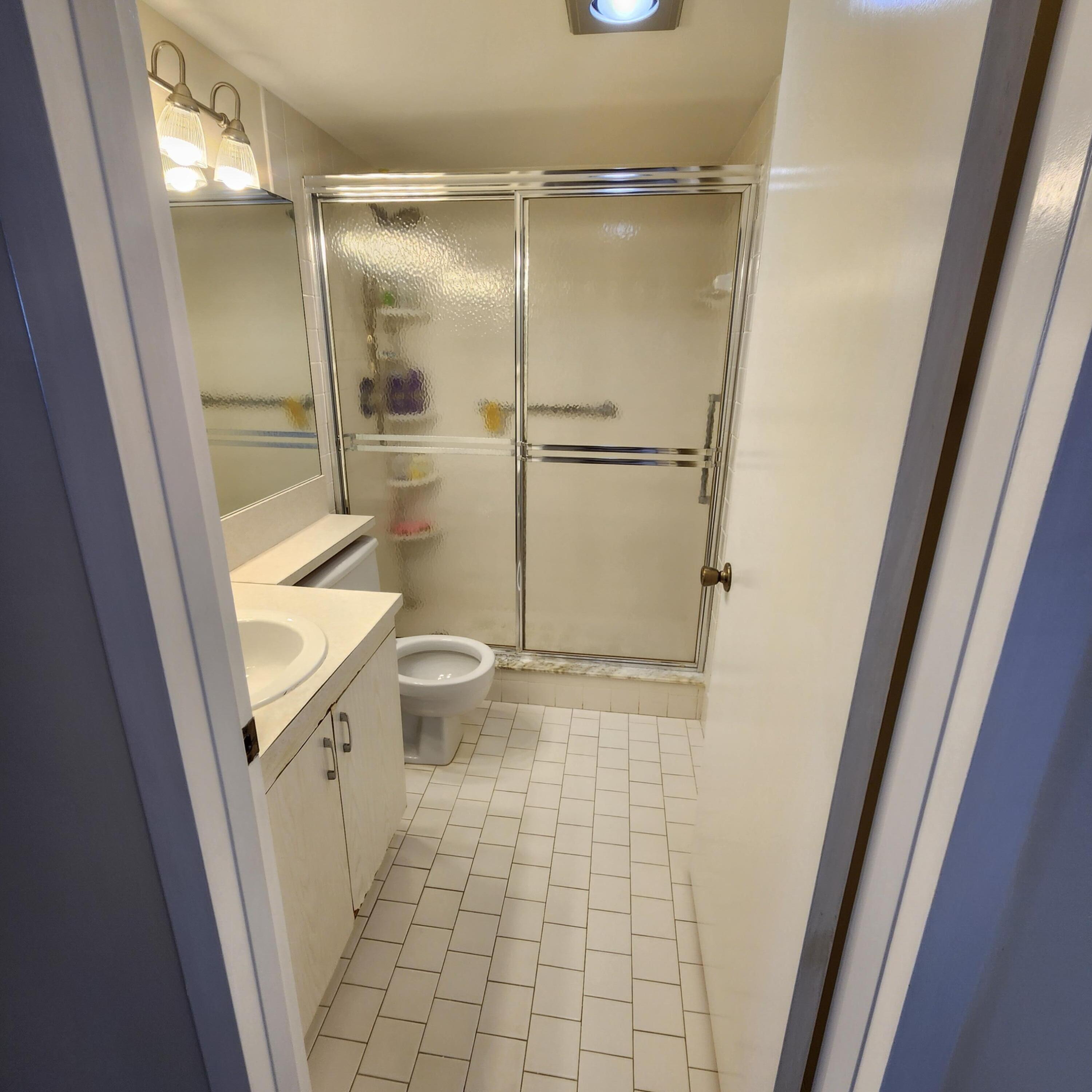 2022 Exeter Boca Raton, FL 33434 - Photo 8 of 11 20250910_101011
