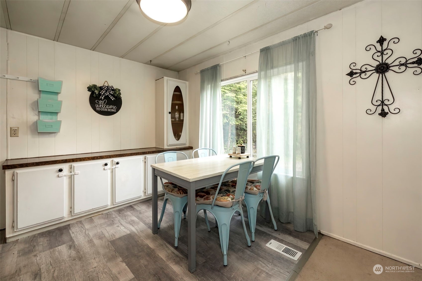 3636 Hinkley Road Southeast Port Orchard, WA 98366 - Photo 8 of 29 Gallery Image 8