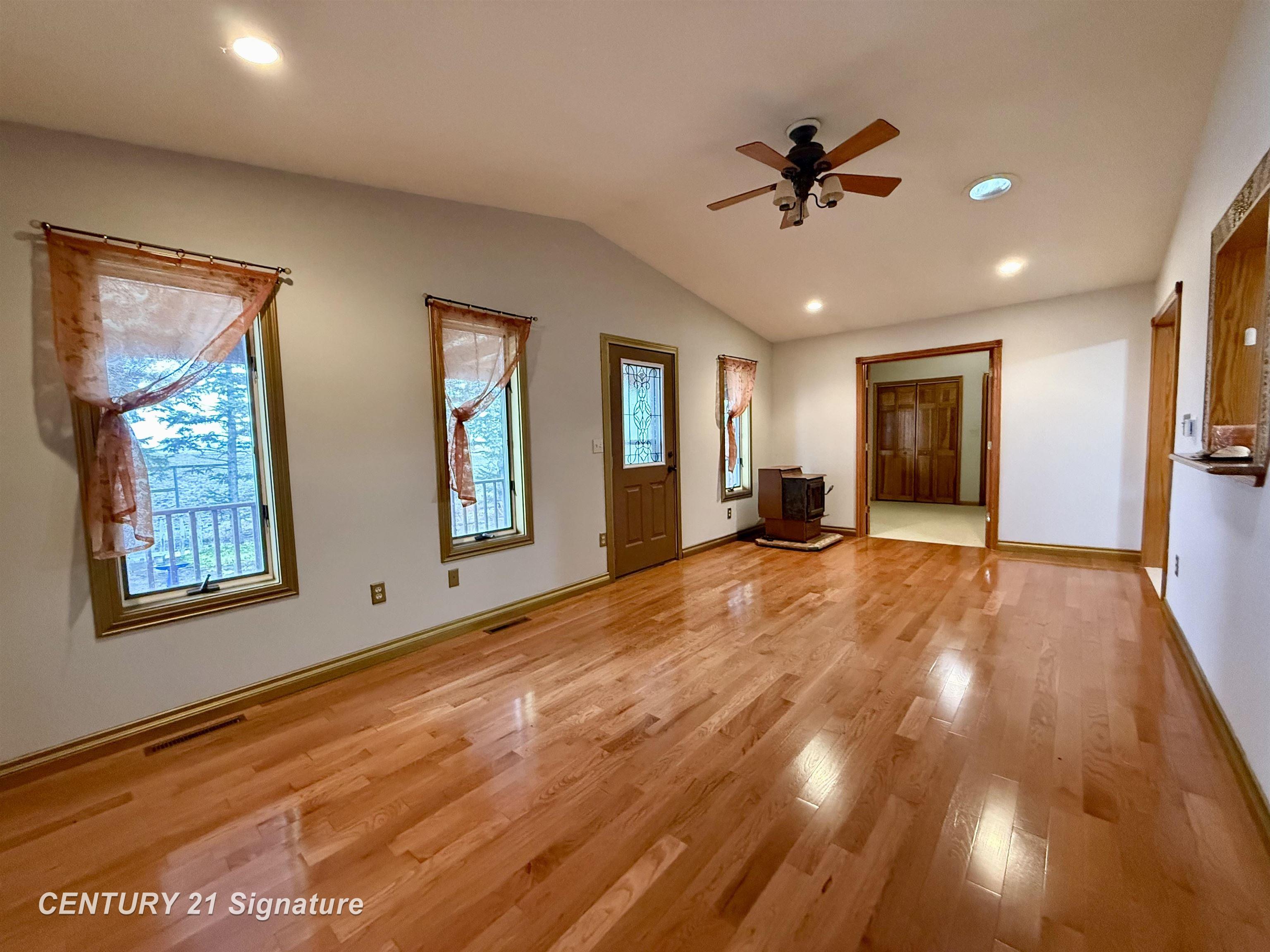 3705 North Beyer Road Saginaw, MI 48601 - Photo 9 of 20
