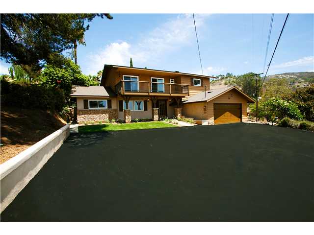 1738 Elevado Road Vista, CA 92084 - Photo 3 of 25