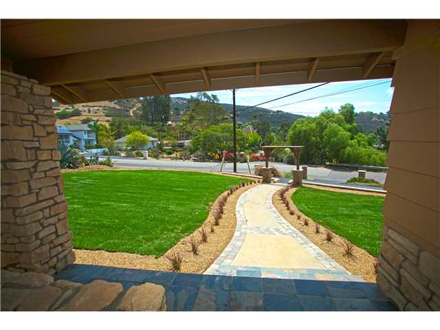 1738 Elevado Road Vista, CA 92084 - Photo 21 of 25