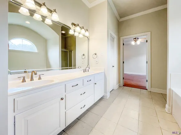 $799,000 | 8180 Beechwood Drive, Denham Springs, LA 70706