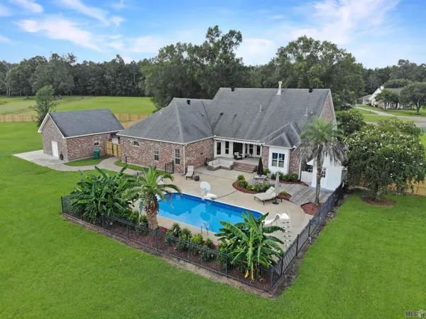 $799,000 | 8180 Beechwood Drive, Denham Springs, LA 70706