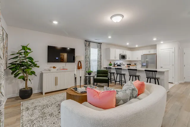 $364,000 | 213 Central Creek Drive, Goose Creek, SC 29445