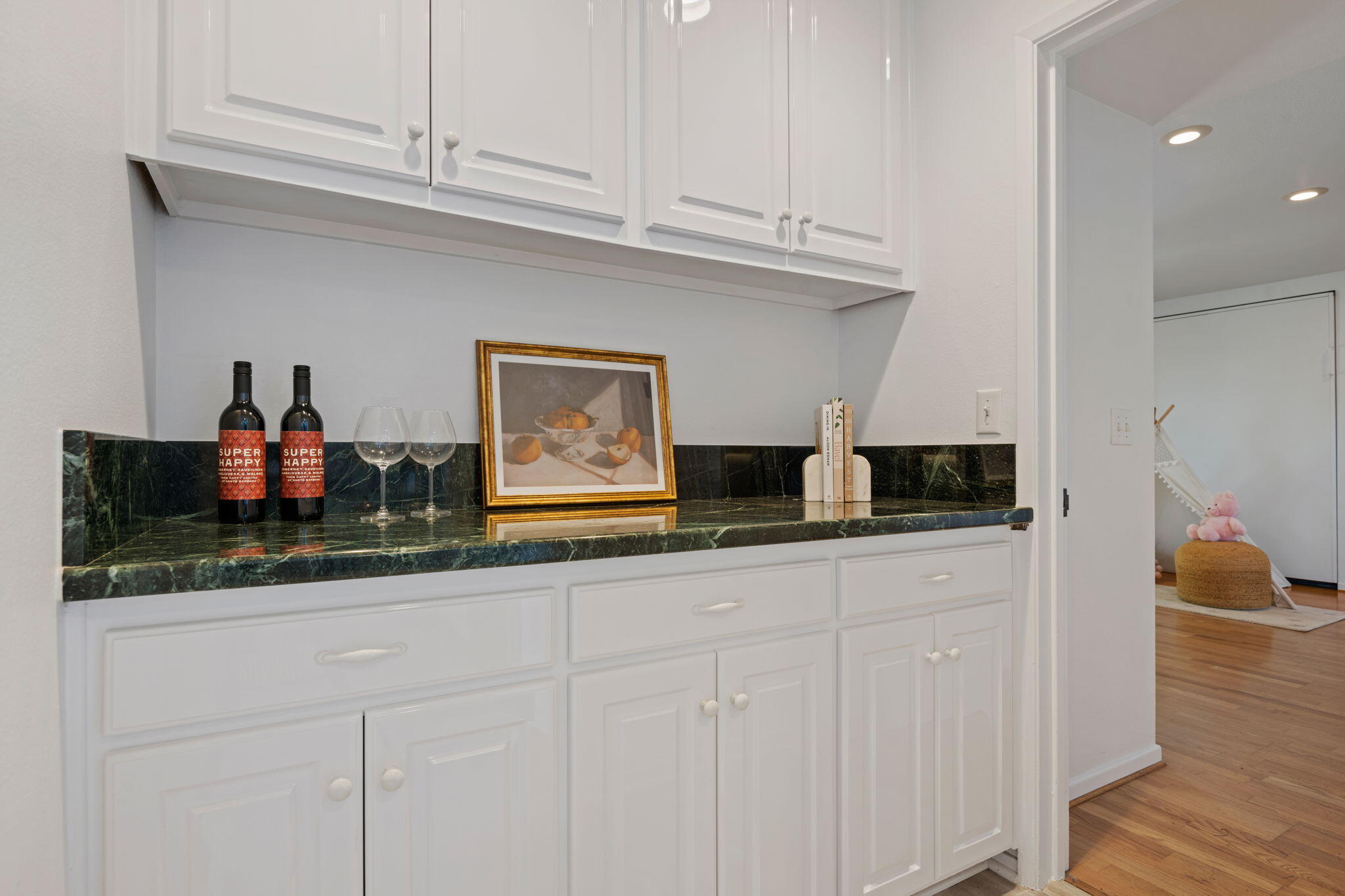 1749 La Coronilla Drive Santa Barbara, CA 93109 - Photo 20 of 40 Kitchen Pantry