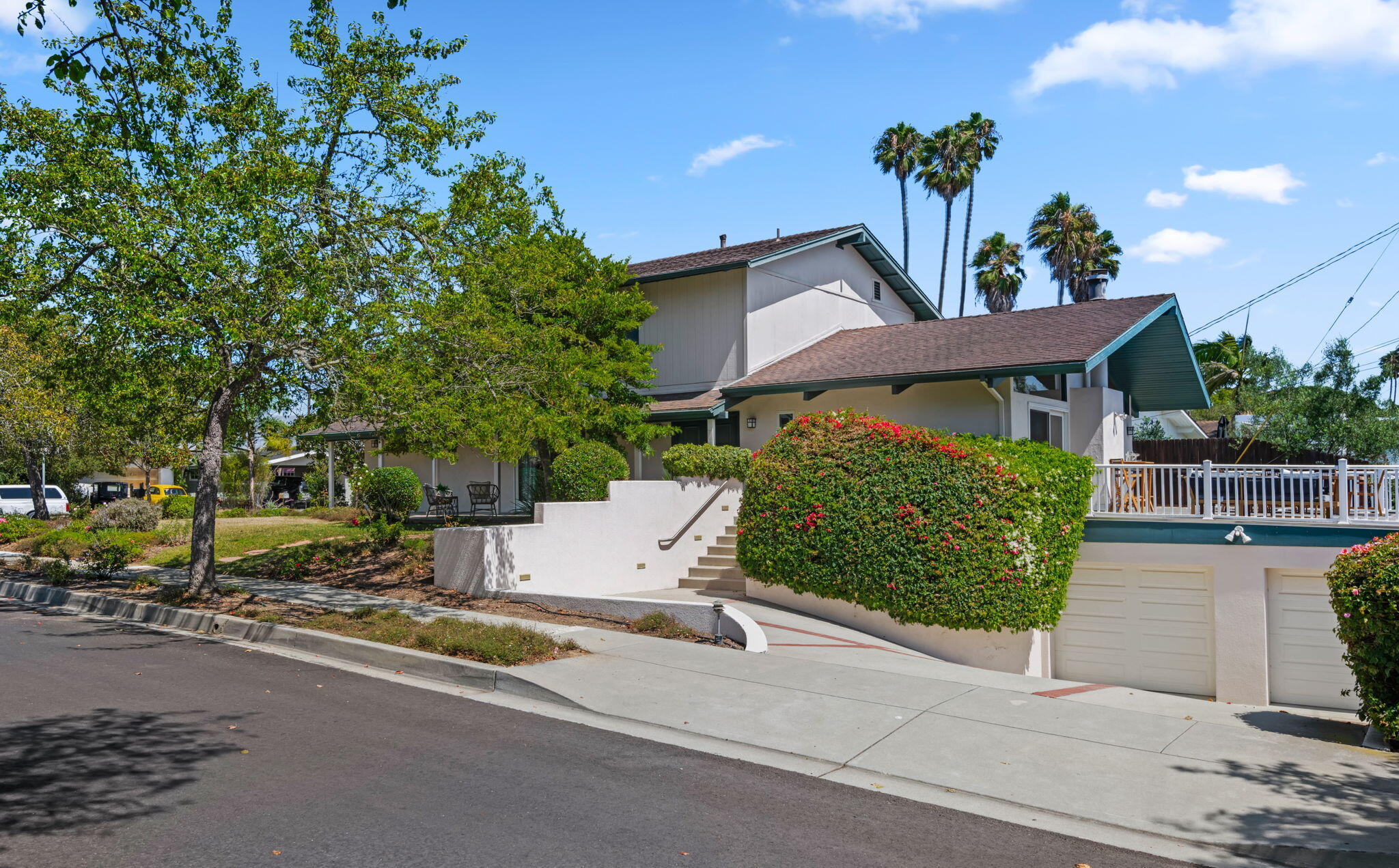 1749 La Coronilla Drive Santa Barbara, CA 93109 - Photo 36 of 40 Exterior Garage