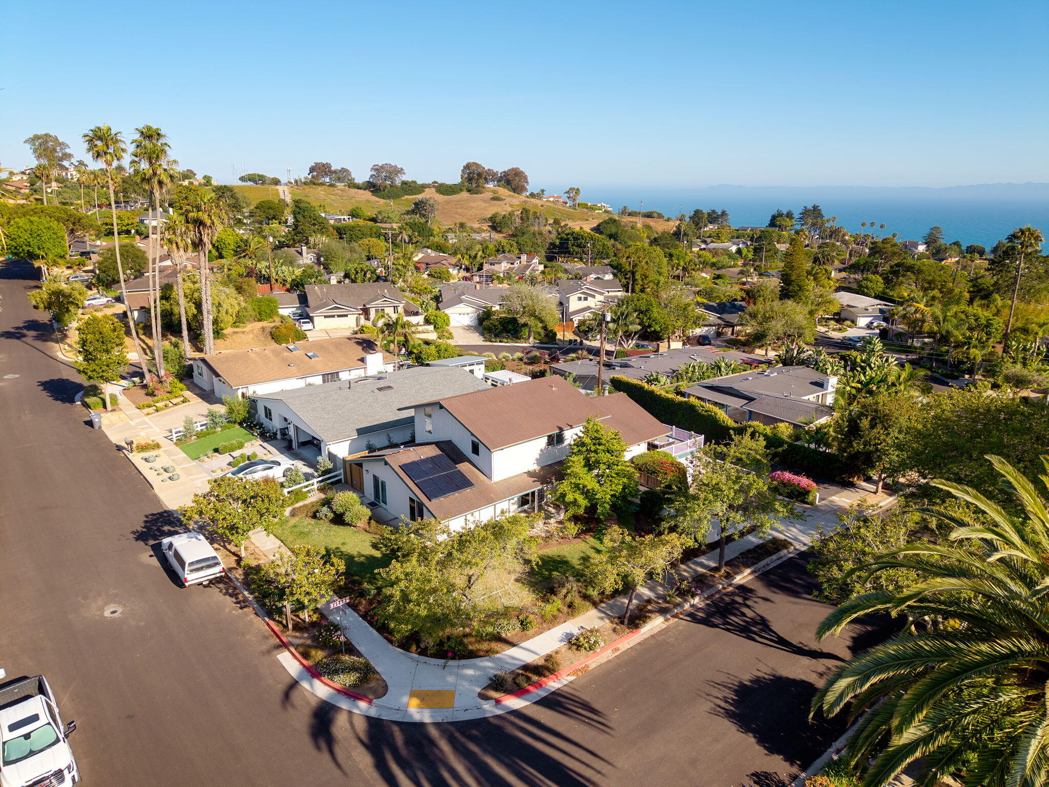 1749 La Coronilla Drive Santa Barbara, CA 93109 - Photo 37 of 40 1749_La_Coronilla-52