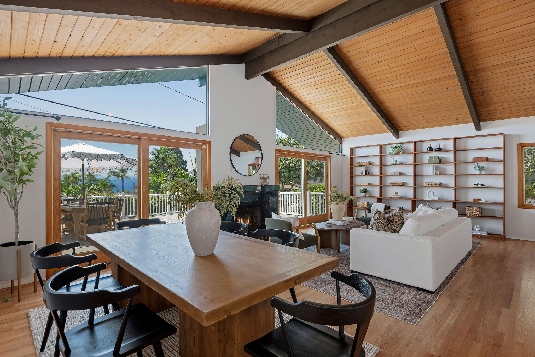 1749 La Coronilla Drive Santa Barbara, CA 93109 - Photo 5 of 40 Living Dining