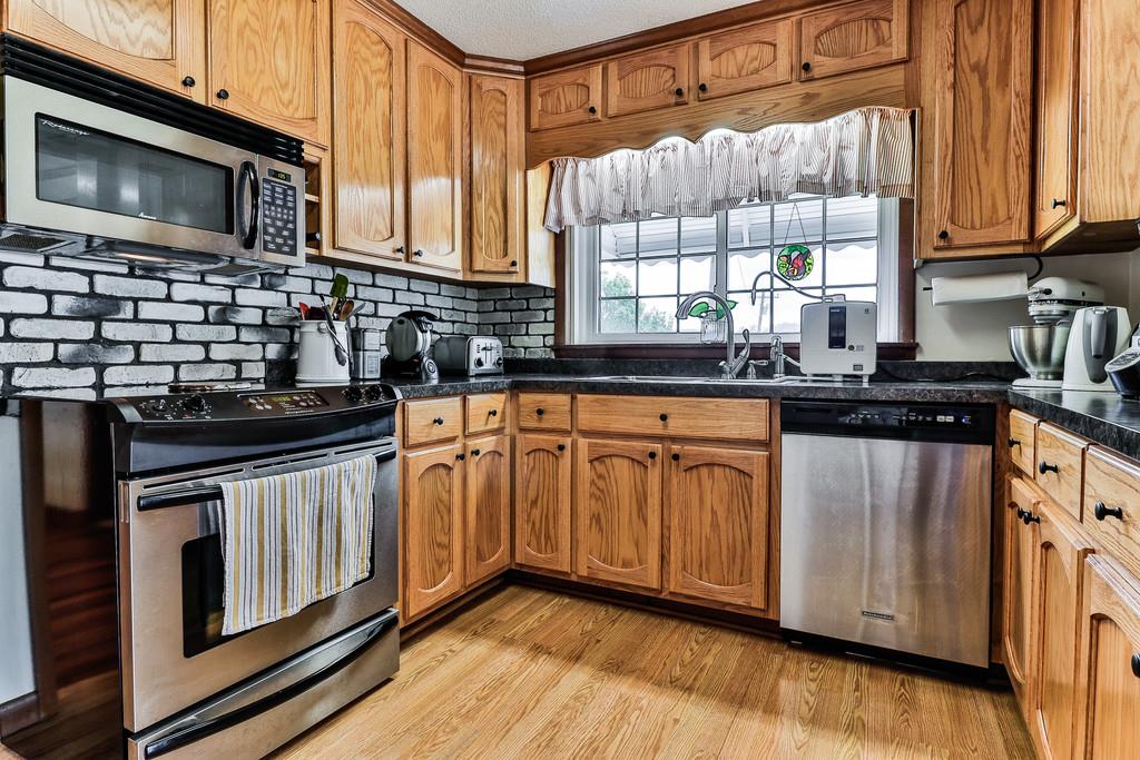 590 Petersburg-Chestnut Ridge Road Petersburg, TN 37144 - Photo 9 of 29 Gallery Image 9