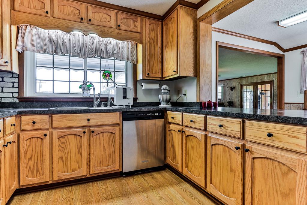 590 Petersburg-Chestnut Ridge Road Petersburg, TN 37144 - Photo 10 of 29 Gallery Image 10