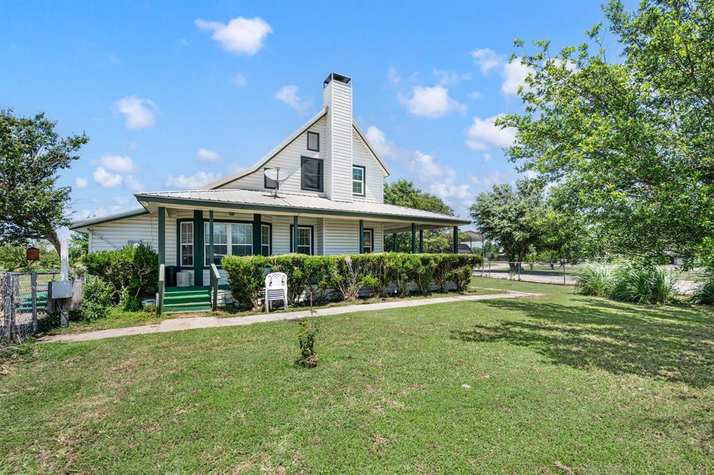 266 Old Chisholm Trail Rhome, TX 76078 - Photo 24 of 39